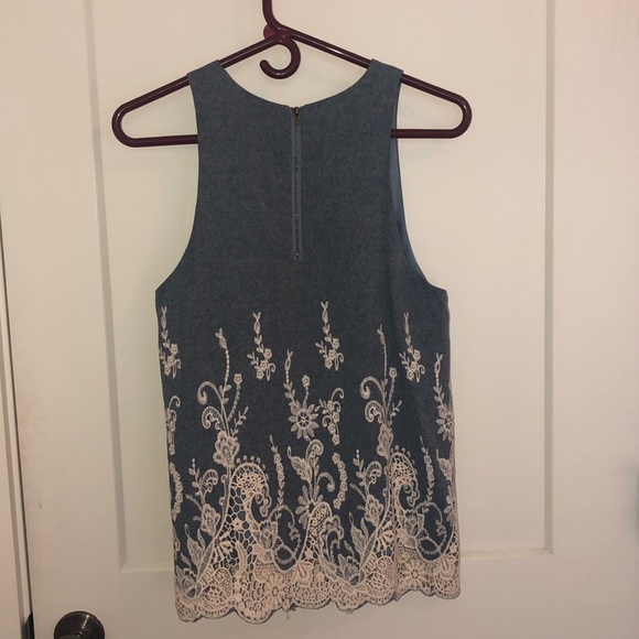 Boutique linen dressy top - Picture 2 of 4